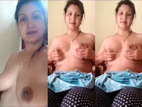 Beautiful boudi boobs show selfie topless video making