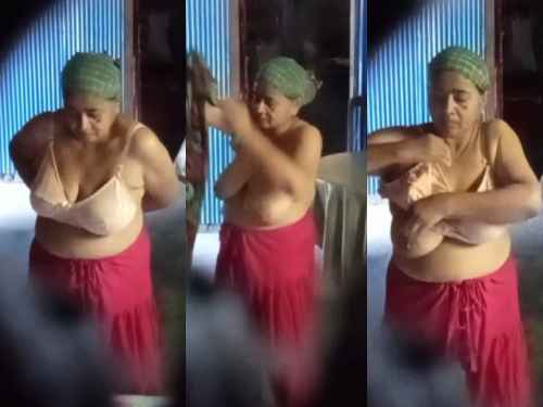 Mature mom wearing bra after viral nude bath MMS