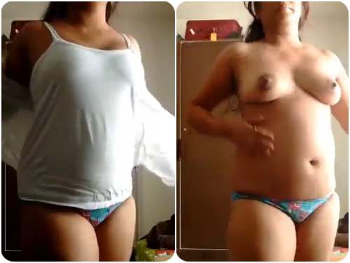 Karachi aunty exposing hairy pussy masturbates