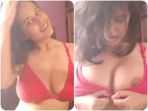 Deepshikha Raghuvanshi goes fully nude